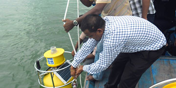 Water Quality Monitoring Aids Conservation of Threatened Lake